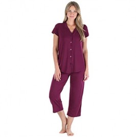 PajamaMania Women's Sleepwear Stretchy Knit Short Sleeve Top and Capri Pant Pajama Set